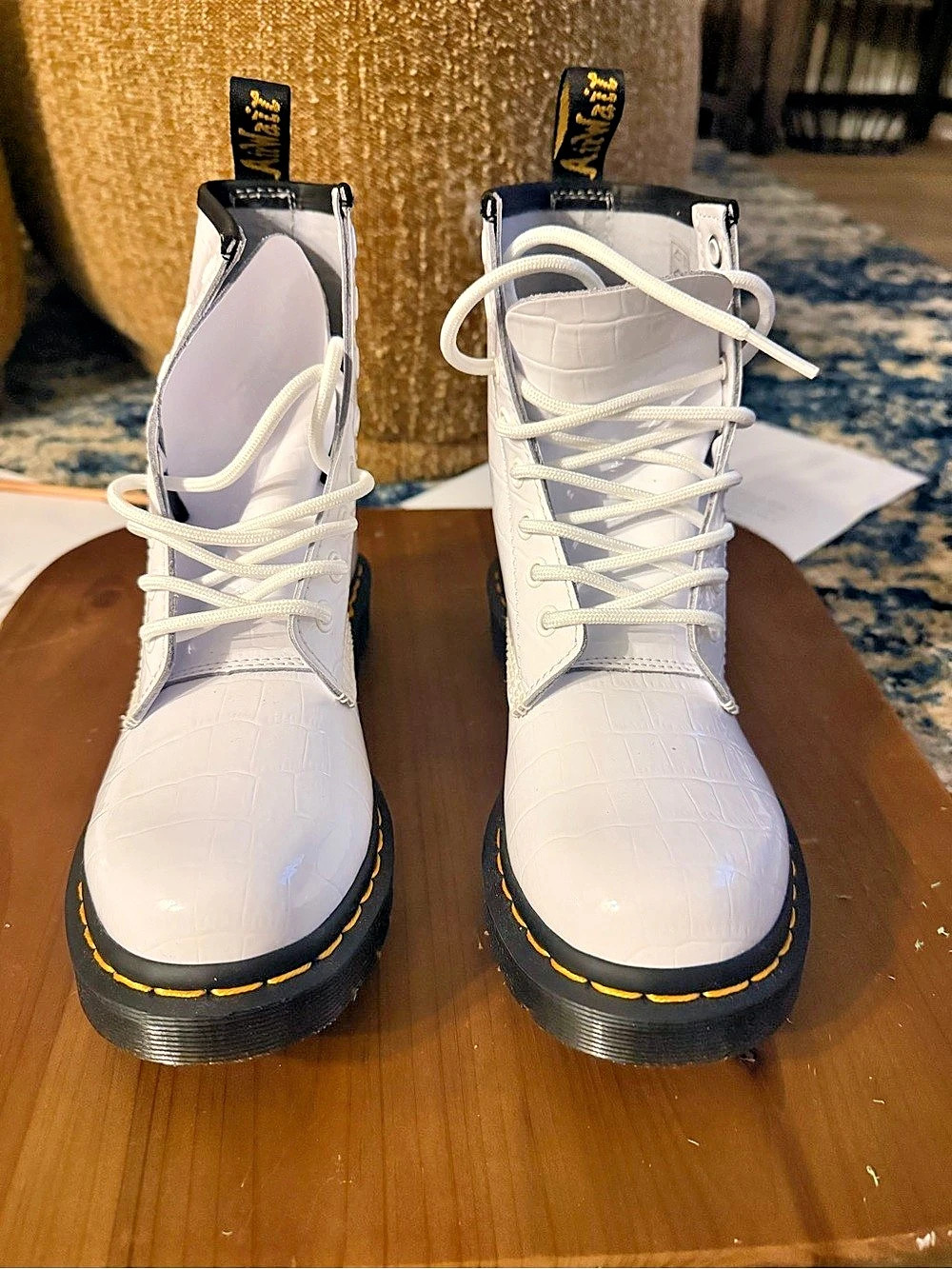 Dr. Martens 1460 W White Croc-Embossed Combat Boots US 6 Like New